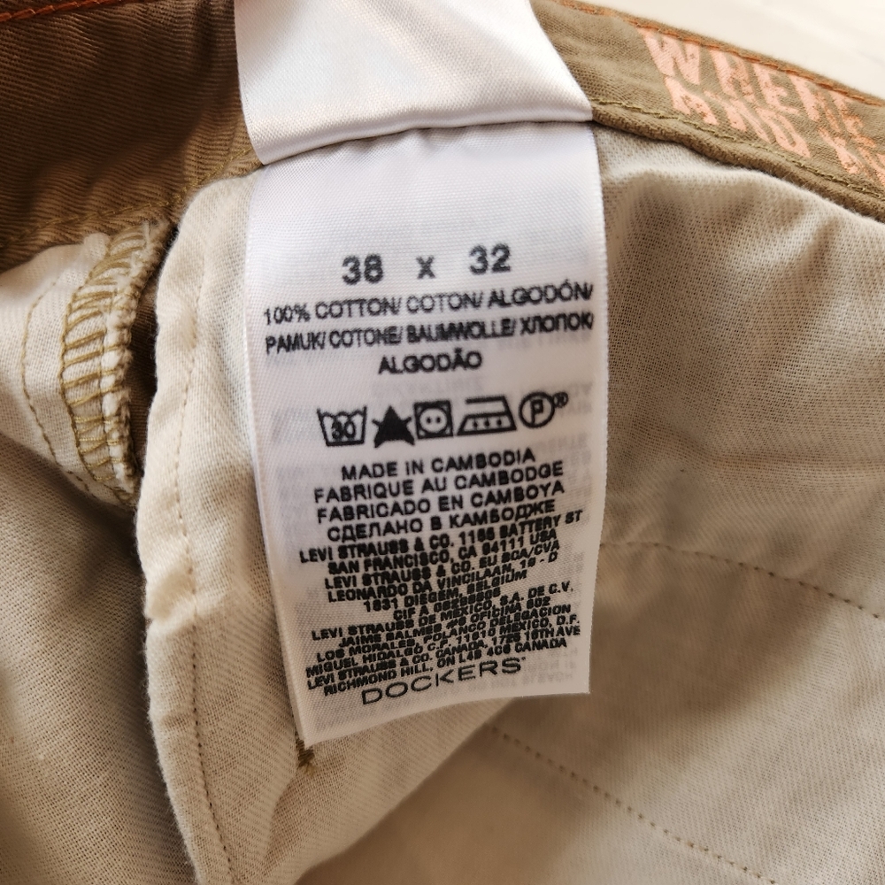 Dockers Alpha Slim Tapered Khakis Men's 38x32 - Picture 4 of 8